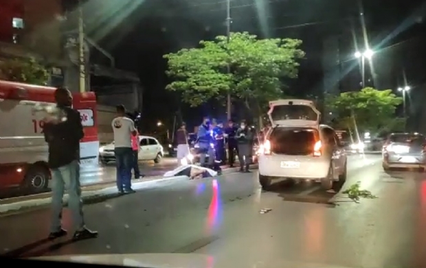 Vigilante morre atropelado ao atravessar Avenida Miguel Sutil