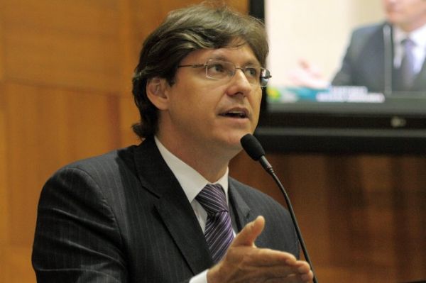 Alexandre Csar diz que petistas que apiam Mendes so insignificantes