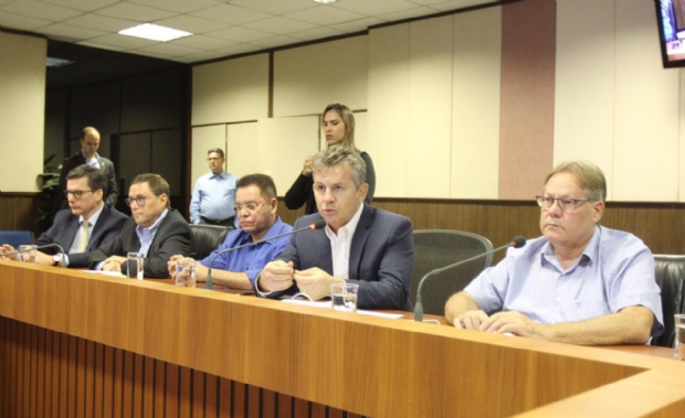 Assembleia abre mo de R$ 30 milhes para governo investir em combate ao novo coronavrus