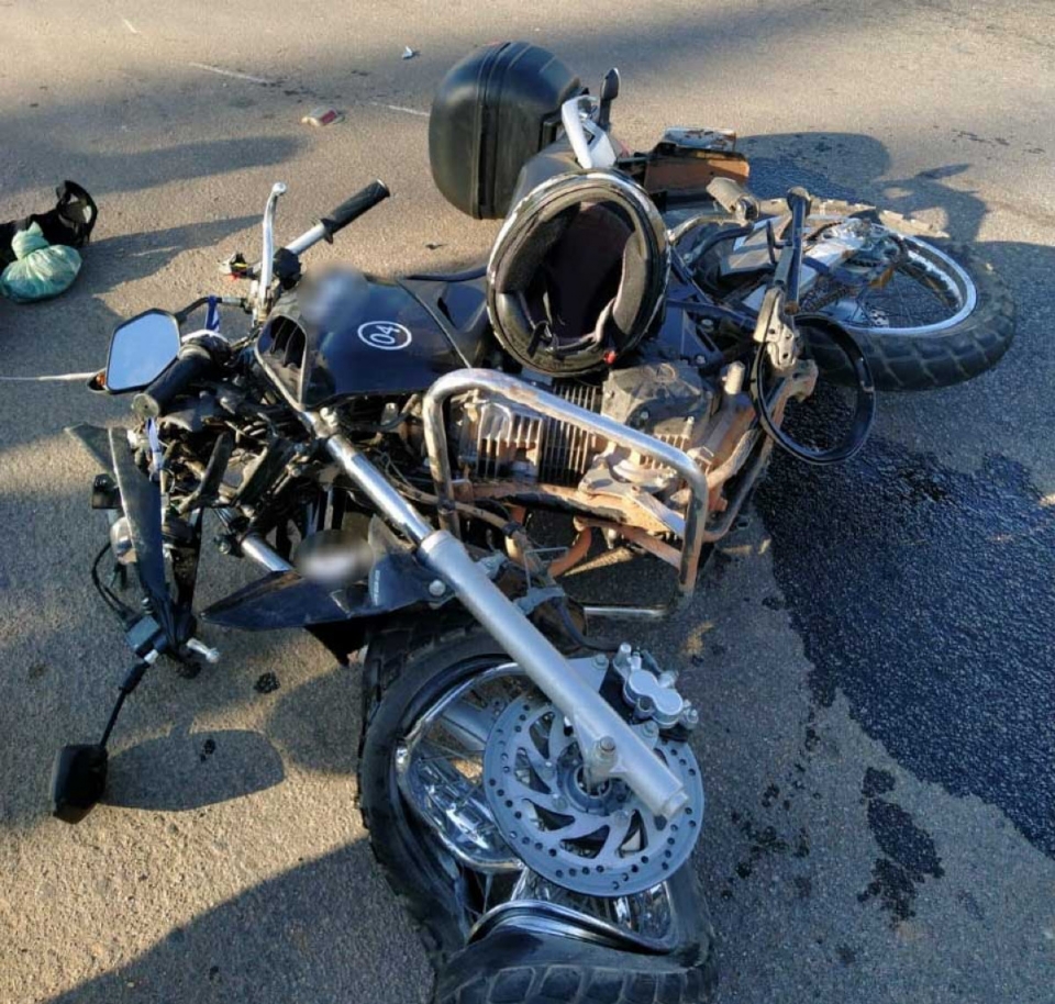 Motociclista perde massa enceflica e morre ao colidir em caminhonete