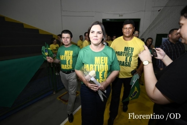Coronel manter chapa e assegura apoio de Bolsonaro: Qual pr-candidato foi recebido no Alvorada?