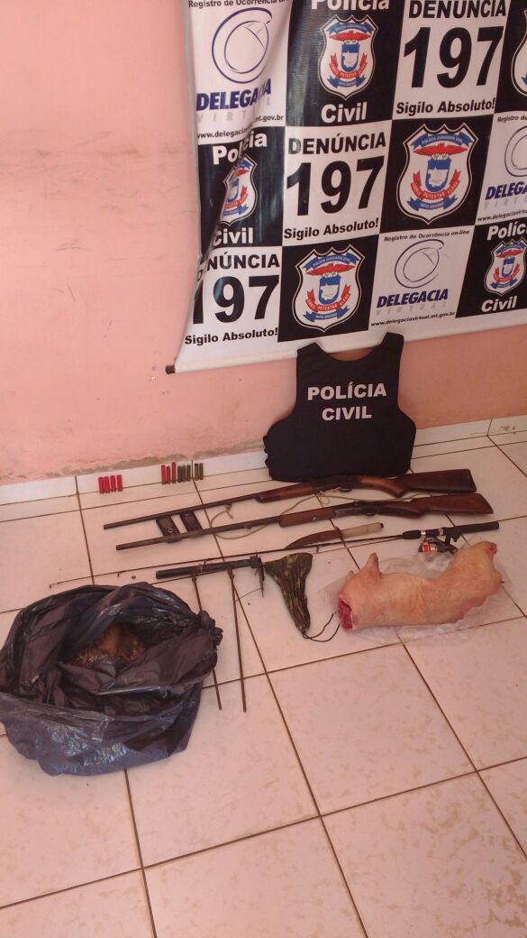 Homens so detidos com arma e carne de animal silvestre em cidade de Mato Grosso