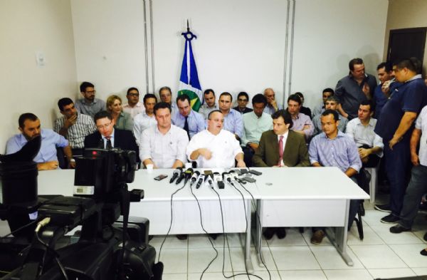 Pedro Taques anuncia cinco secretrios de Estado numa tacada s e contempla grupo de Mauro Mendes