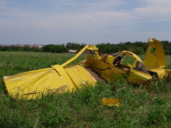 Queda de avio agrcola deixa um morto; causas do acidente so apuradas