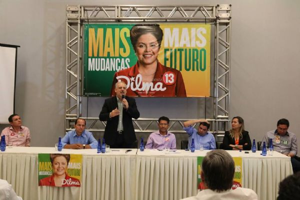 Evento com ministro do PT em Cuiab formata discurso pr-Dilma em MT e Ldio fica de fora