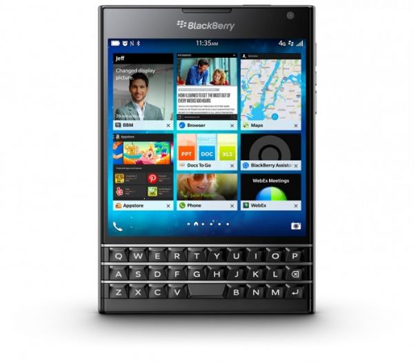 BlackBerry Passport  um smartphone com tela quadrada e teclado fsico