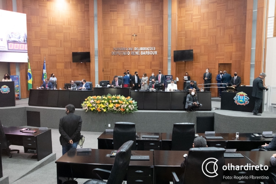 Deputados mantm veto do governador Mauro Mendes ao PL dos garrafes