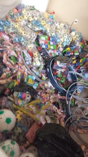 Jovens se renem em gincana solidria e arrecadam 4,5 mil brinquedos que sero doados para crianas carentes