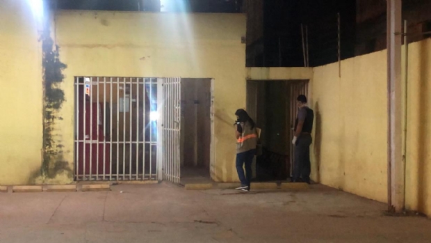 Bandidos tentam explodir caixa eletrnicos de supermercado em Cuiab