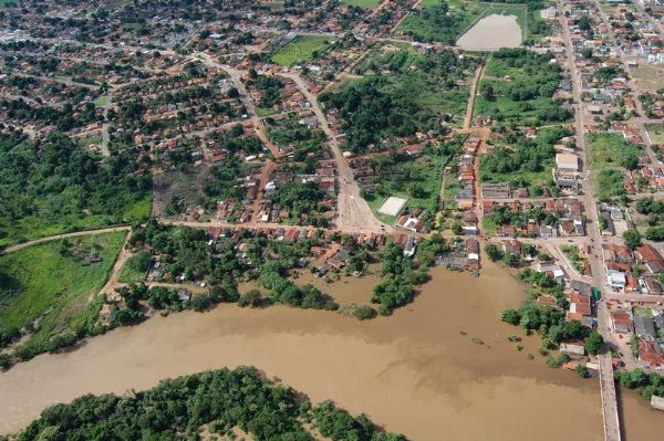 Governo consegue R$ 9 milhes para recuperar reas de desastres; s 10% das cidades atingidas receberam recursos