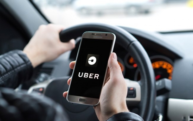 Uber afirma que taxao em Cuiab  exorbitante, encarecer preo e pode ferir Marco Civil da Internet