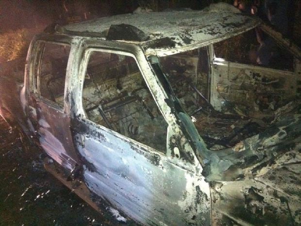 Homens so executados e corpos so jogados em canavial em Mato Grosso; S-10 das vtimas foi incendiada