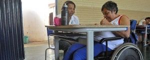 Educao brasileira: No  o aluno, e sim a escola que  deficiente