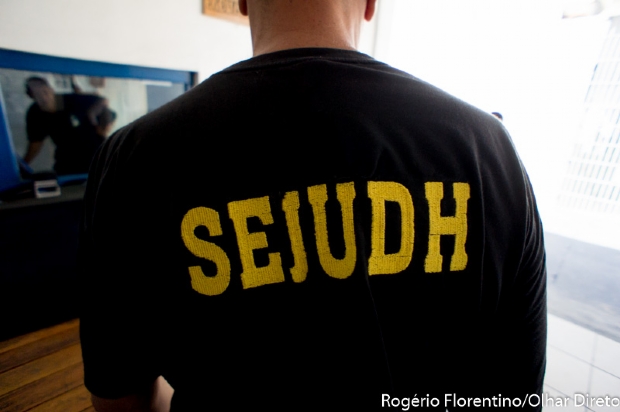 Agentes penitencirios cruzam os braos por trs dias em Mato Grosso