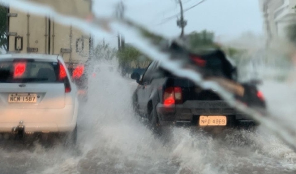 Em estado de calamidade após enchentes, Cáceres tem alerta para chuvas intensas