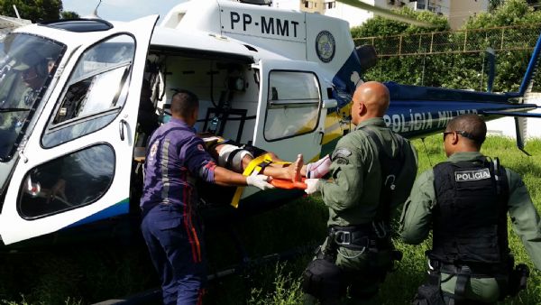 Coronel da PM  atropelado em rodovia federal, sofre traumatismo e  socorrido de helicptero
