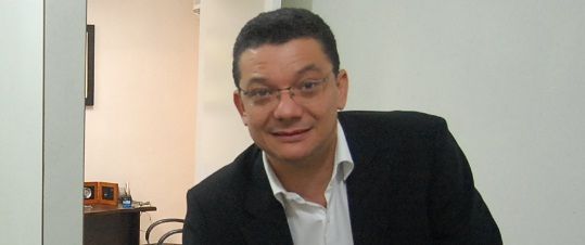 Missa de um ms da morte do jornalista Marcos Coutinho ser hoje