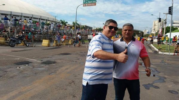 Guilherme Maluf afirma que cumpre a Constituio ao pagar salrio extra de R$ 25 mil para deputados
