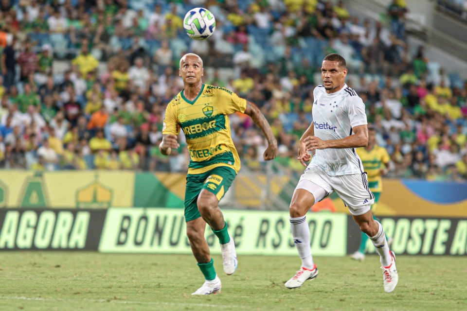 Cuiab e Cruzeiro empatam sem gols na Arena Pantanal; veja como foi