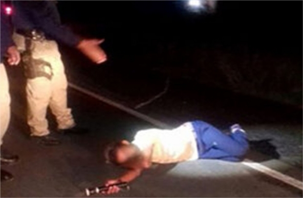Embriagado, homem deita no meio de rodovia federal em Mato Grosso