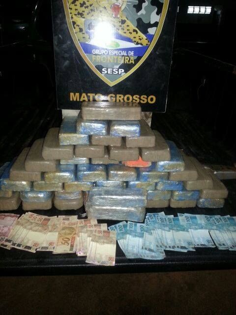 Homem  preso com 46 tabletes de droga na regio de fronteira com a Bolvia;  veja fotos
