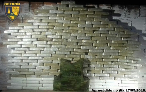 Gefron apreende 200 kg de droga em regio da fronteira com a Bolvia
