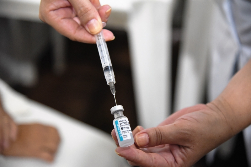 Vacinao de pessoas com comorbidades comea nesta sexta-feira em Cuiab