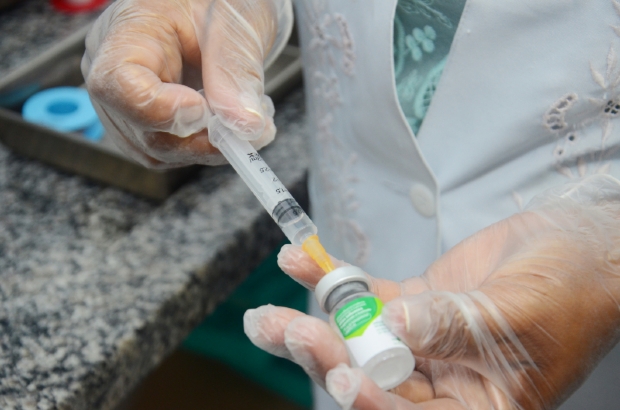 Aps recolhimento de lote, vacina para ttano, influenza e hepatite est em falta em Cuiab