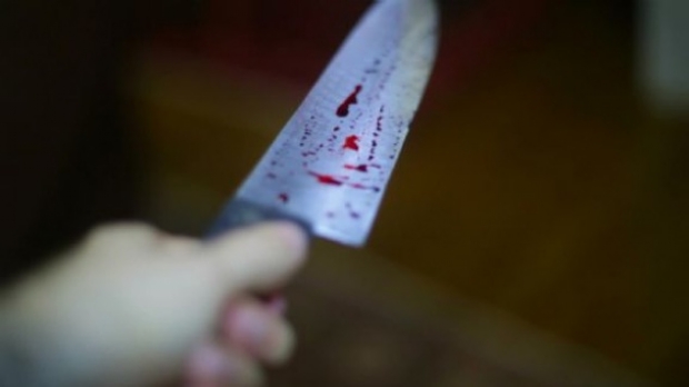 Por cimes, homem tenta matar ex-namorada a facadas e acaba preso