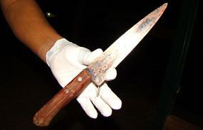 Adolescente  flagrado com faca dentro da bolsa em escola pblica