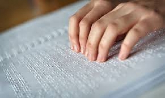 Nova lei permite que Estado compre livros em braille ou gravados em udio para bibliotecas pblicas