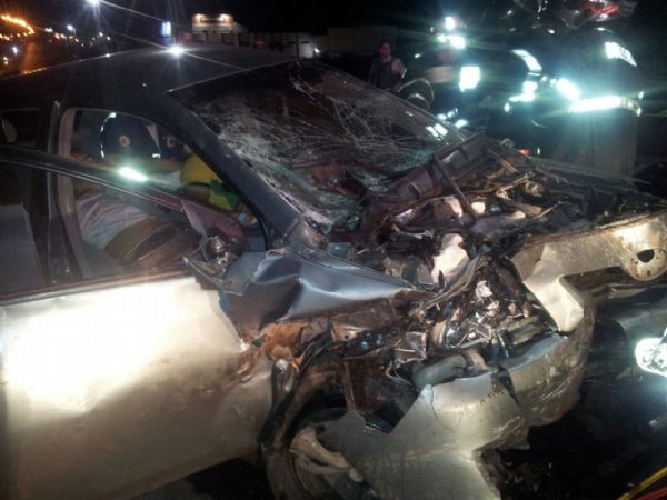 Morre 2 vtima de acidente com cinco veculos na avenida Fernando Corra