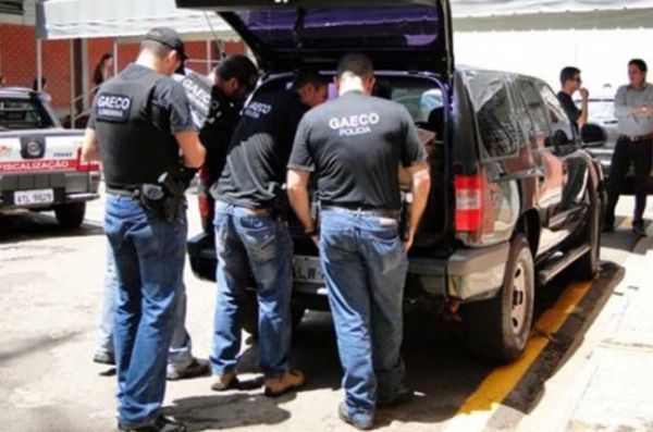 Gaeco prende 26 envolvidos em roubos de carros; bando roubou mais de 200 veculos em um ano