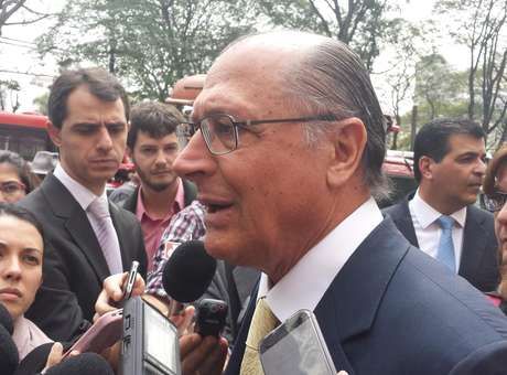 Alckmin  internado para tratar infeco intestinal