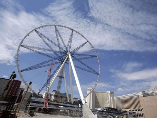 Maior roda-gigante do mundo j pode ser vista em Las Vegas