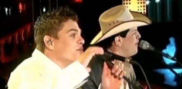 out/2006: Humberto Santiago e Fernando de Assis em show da primeira formao da dupla 