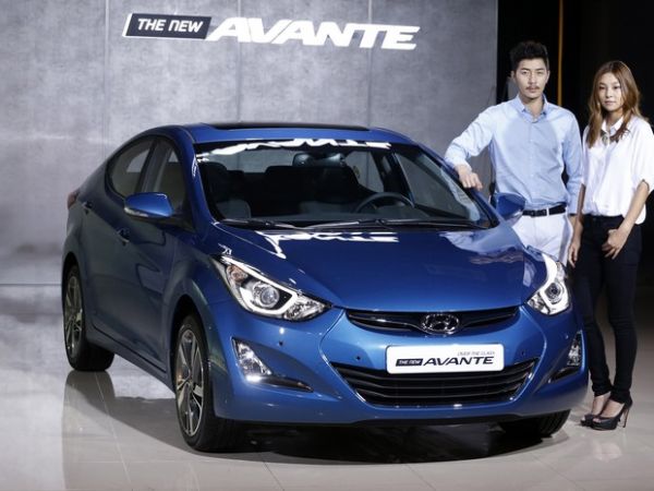 Hyundai renova o Elantra