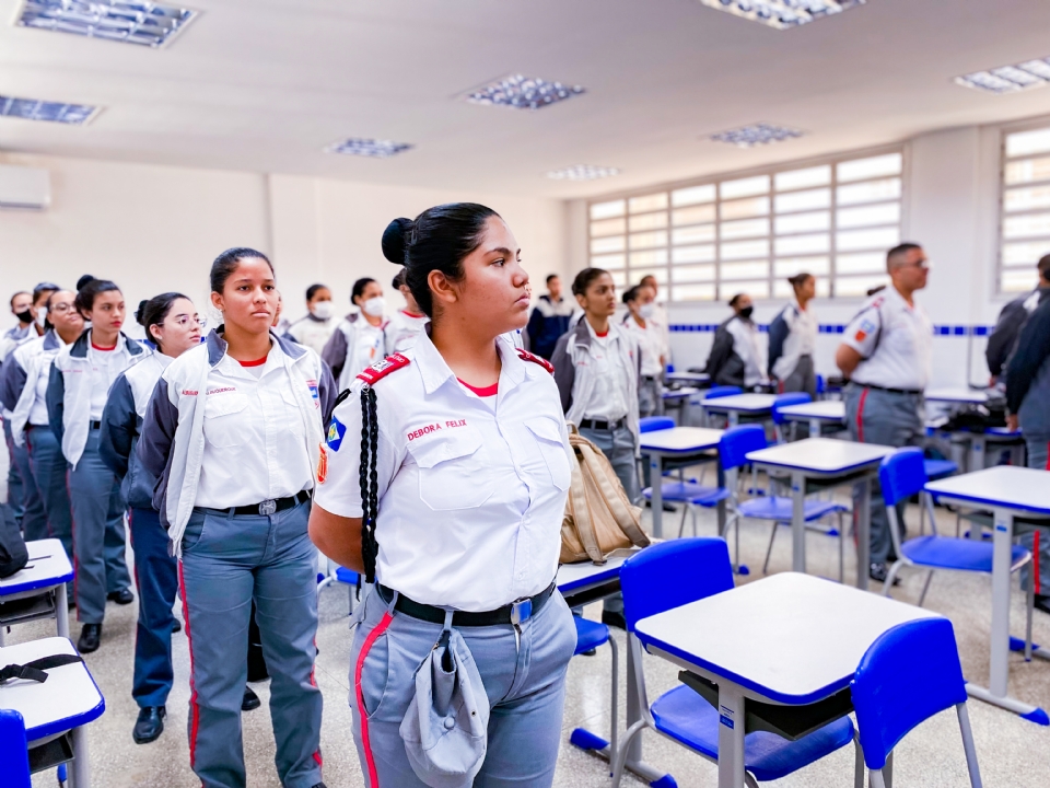 Governo publica decreto que regulamenta ampliao do nmero de escolas cvico-militares