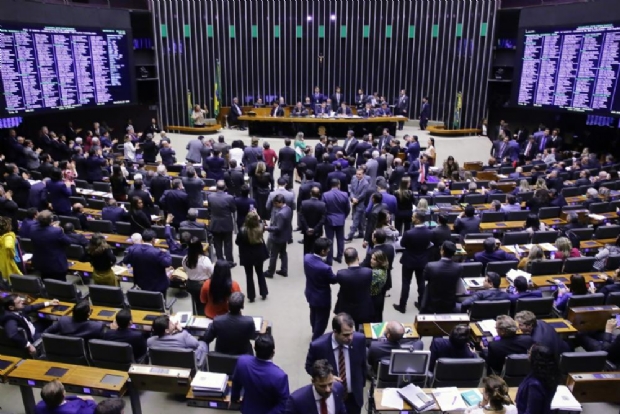 Cmara aprova reforma da Previdncia em 2 turno; de MT, deputada petista vota contra