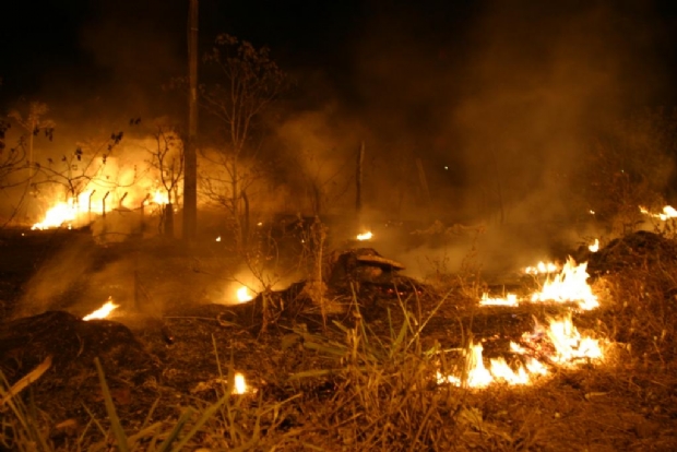 Aps 15 dias, Bombeiros controlam incndio na regio do Lago do Manso; fogo destruiu mais de 50 mil hectares