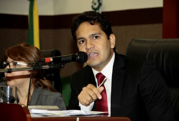 Defesa de Joo Emanuel pede afastamento e indisponibilidade de bens de Jlio Pinheiro