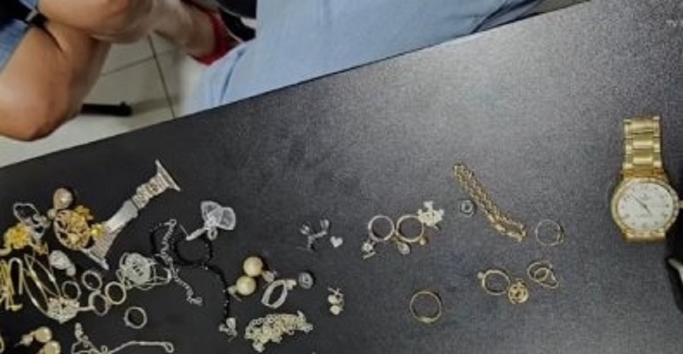 Homem  preso aps invadir casa em condomnio e furtar joias; prejuzo de R$ 200 mil