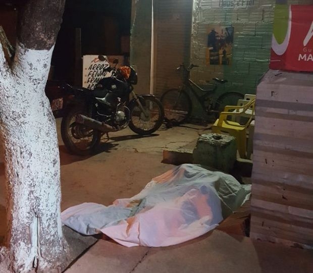 Dupla que executou jovem por dvida de R$ 5  presa pela polcia em Cuiab