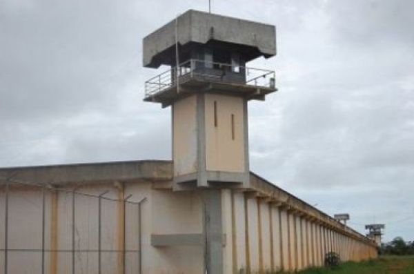 Detentos fugiram de madrugada no setor de torre que no tem policiais de planto