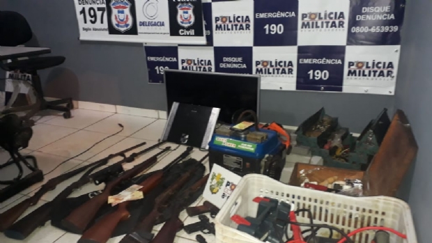 Quadrilha que roubou fazenda em Dom Aquino  presa com 10 armas em ao da PJC