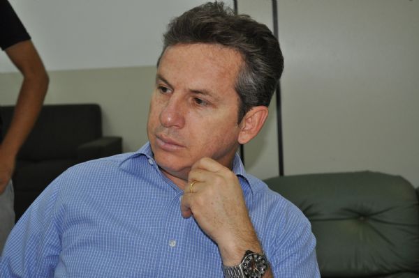 Mendes tira Pinheiro da presidncia para conseguir votos de rebeldes