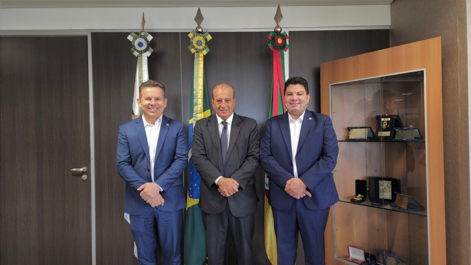 Mauro Mendes conversou com o ministro Augusto Nardes. Tambm participou o ex-senador Cidinho Santos