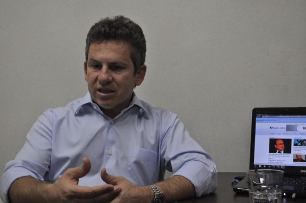 Ministro da Integrao Nacional vem a Cuiab para pedir votos para Mauro