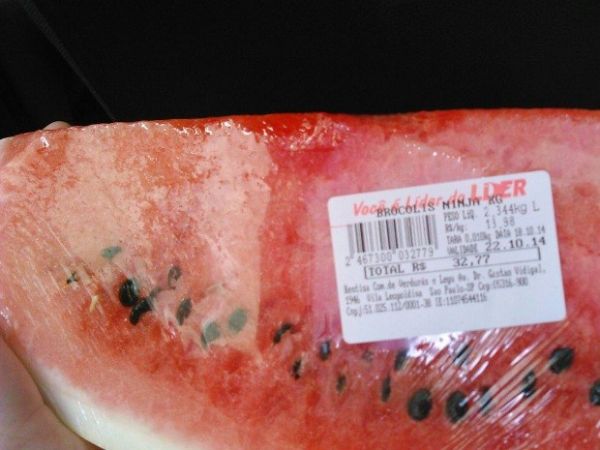 No PA, consumidora leva susto por comprar fatia de melancia a R$ 32,77