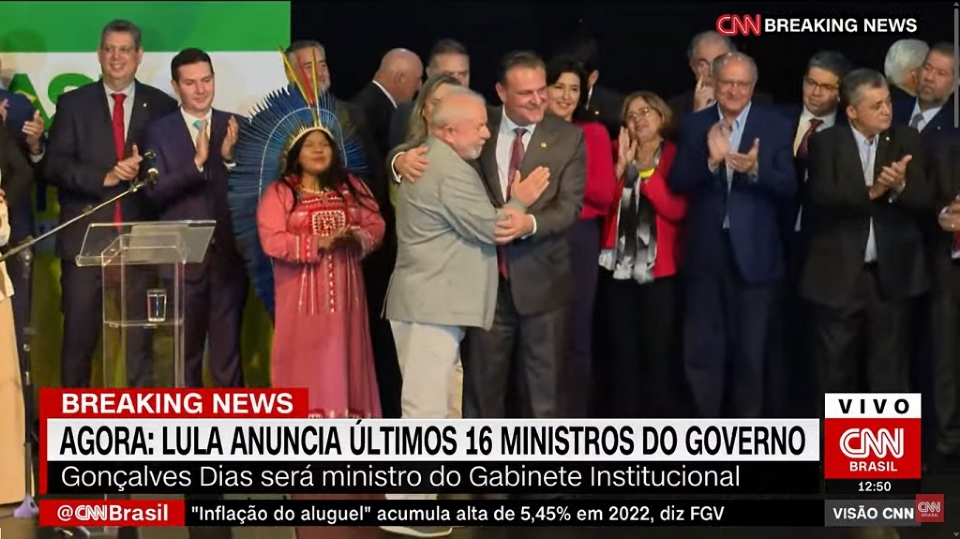 Aps longa espera, Lula anuncia senador Carlos Fvaro como futuro ministro da Agricultura